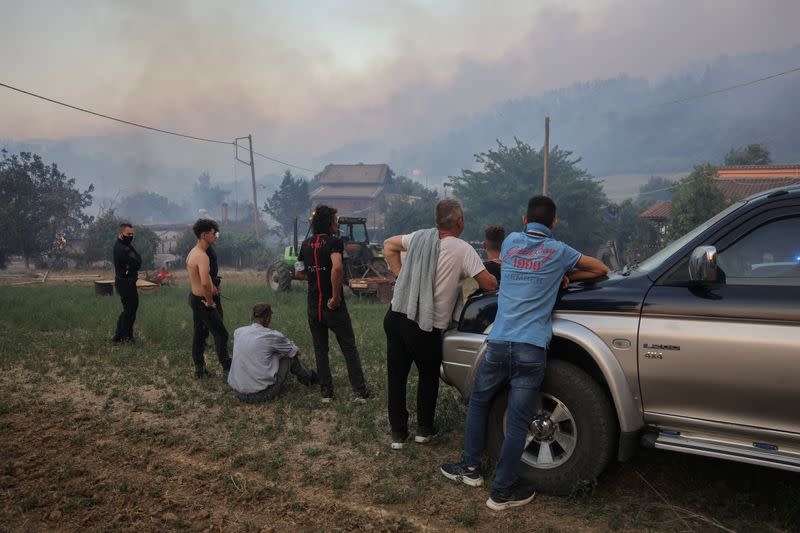 Wildifre burns in the village of Kalfas in southern Greece