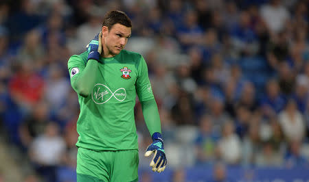 Soccer Football - Premier League - Leicester City vs Southampton - King Power Stadium, Leicester, Britain - April 19, 2018 Southampton's Alex McCarthy looks on REUTERS/Peter Powell