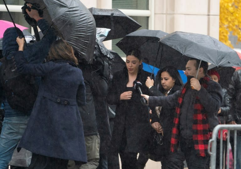 The wife of Joaquin "El Chapo" Guzman, Emma Coronel Aispuro(C), arrives at the Brooklyn Federal Courthouse before the opening arguments in the "El Chapo" trial