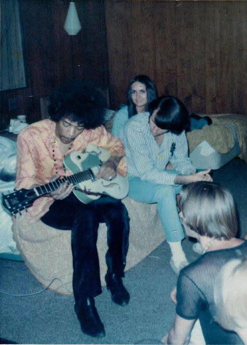The Monkees's Mike Nesmith and Peter Tork with Jimi Hendrix, 1967. (Photo: Micky Dolenz/Facebook)