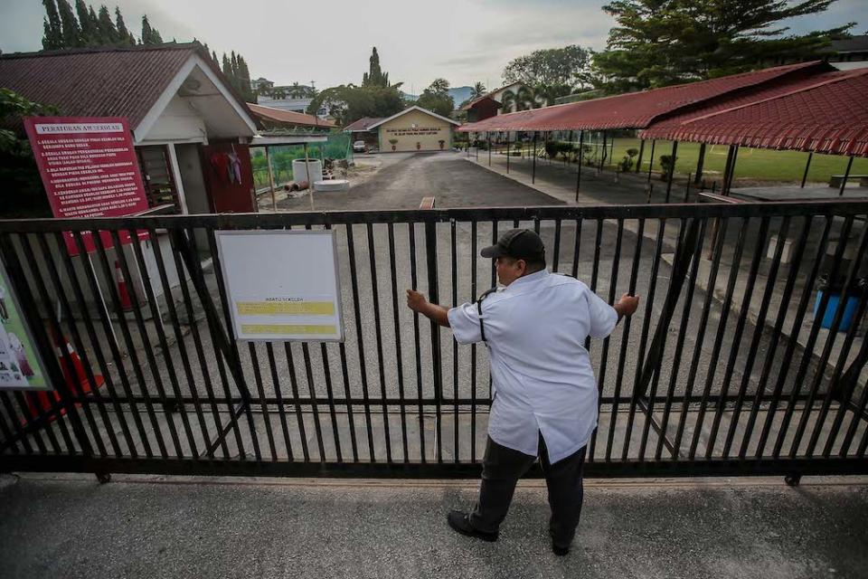 Noor Azimah said the Health Ministry should be the one that determines whether the MCO should be lifted, but said parents still 'have the last say' even if the Education Ministry decides to reopen schools. — Picture by Farhan Najib