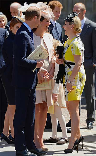 pregnant-kate-middleton-and-zara-tindall-chatting