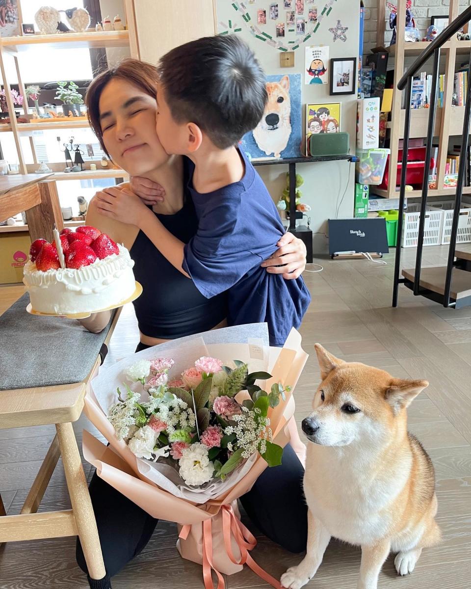 Ella與老公結婚10年，育有一名5歲兒子「勁寶」。(圖片：IG@陳嘉樺)