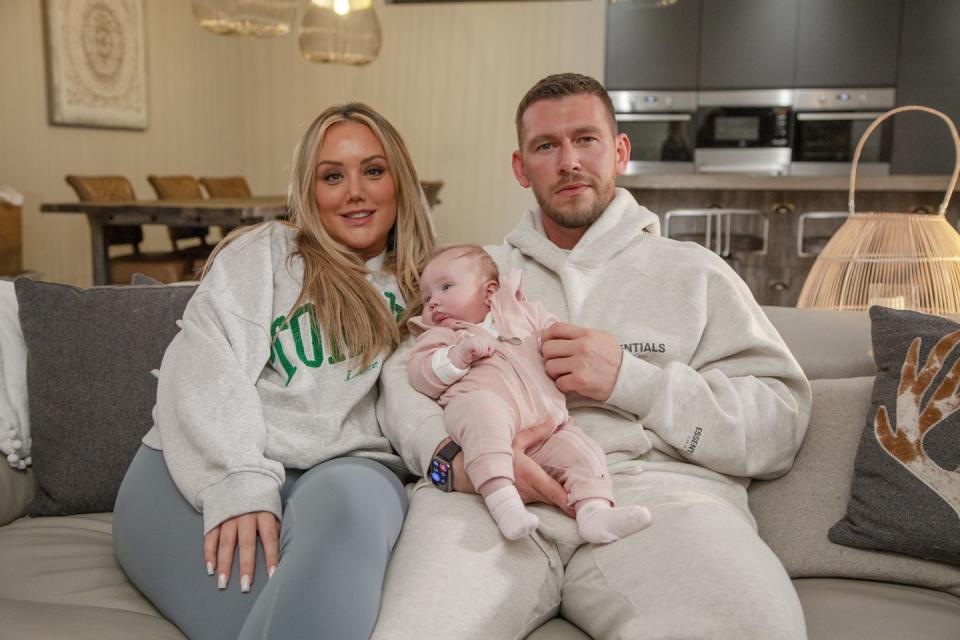 charlotte crosby, jake, alba, charlotte in sunderland