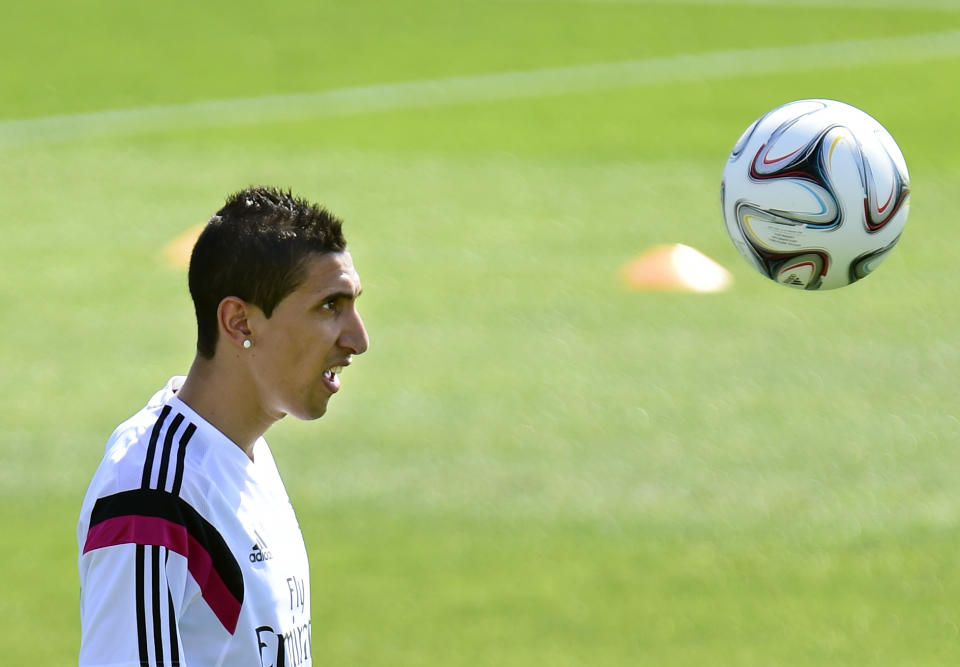 El centrocampista argentino del Real Madrid Ángel di María, entrenando en el campo de Valdebebas, en Madrid, el 5 de agosto de 2014 (AFP | Gerard Julien)