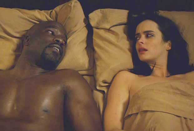 Jesika Gold Show Sex - Jessica Jones' Graphic Sex Scenes: Krysten Ritter, Mike Colter Kiss and Tell
