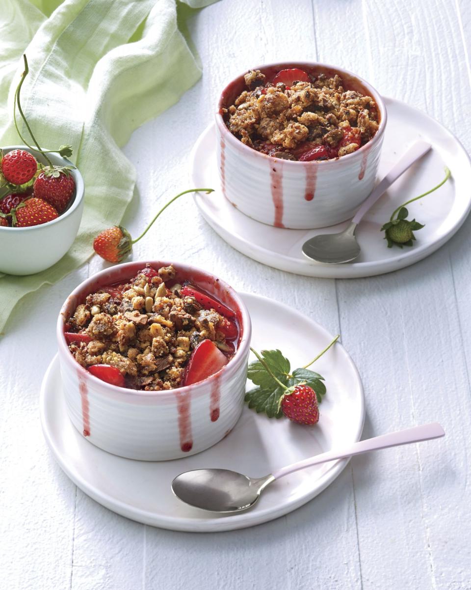 Strawberry Rhubarb Crisp with Granola