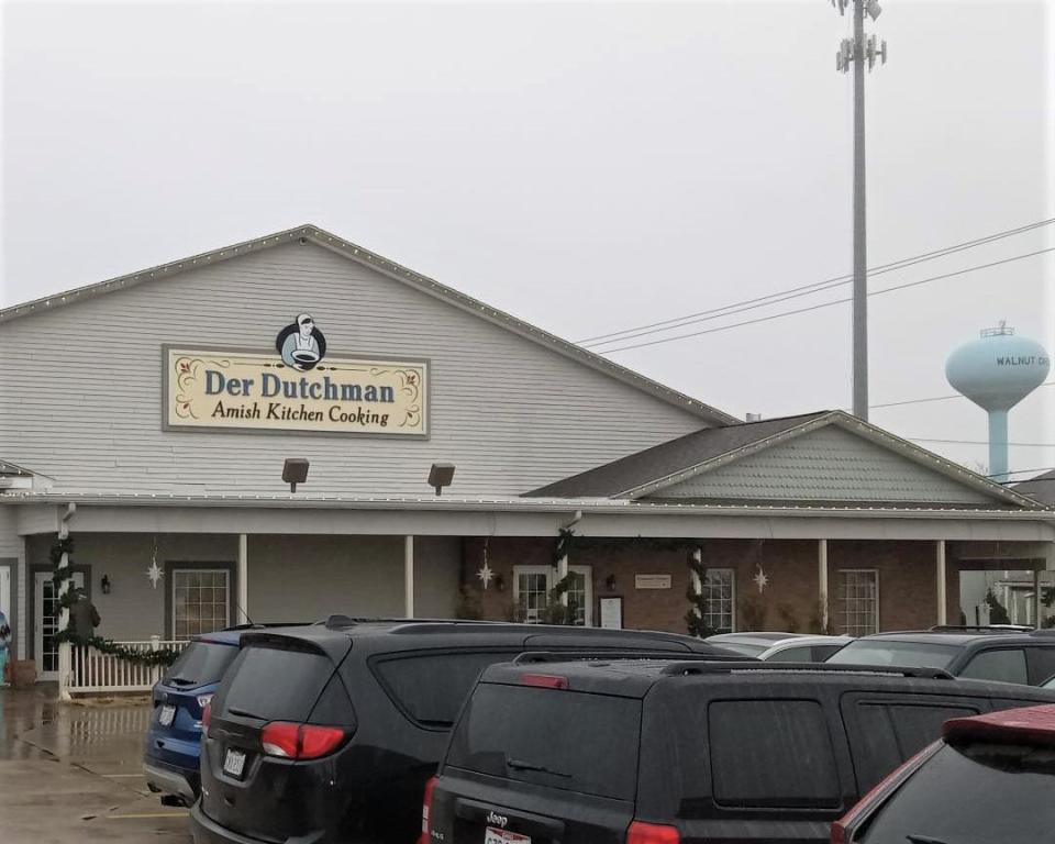 Der Dutchman is a restaurant in Walnut Creek that features Amish kitchen cooking. A gift certificate for this or any of the family style restaurants in Holmes County is always appreciated.