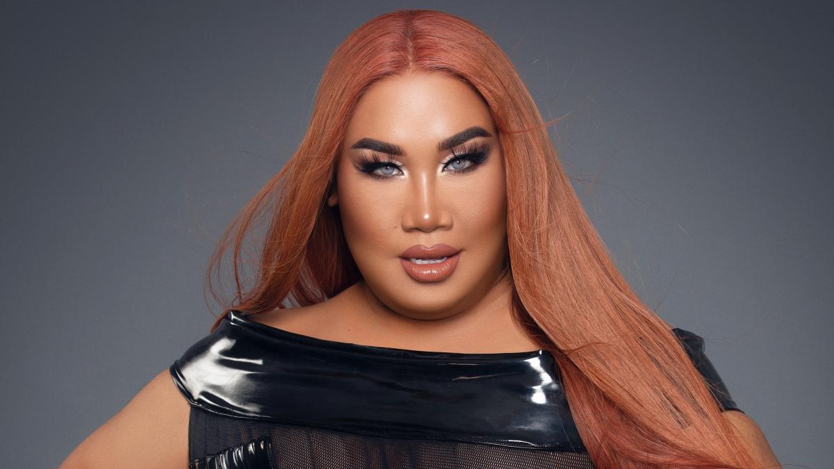 31. Workin' On Makeup with Patrick Starrr 