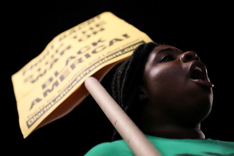 Protests erupt after deadly police shooting in Charlotte, N.C