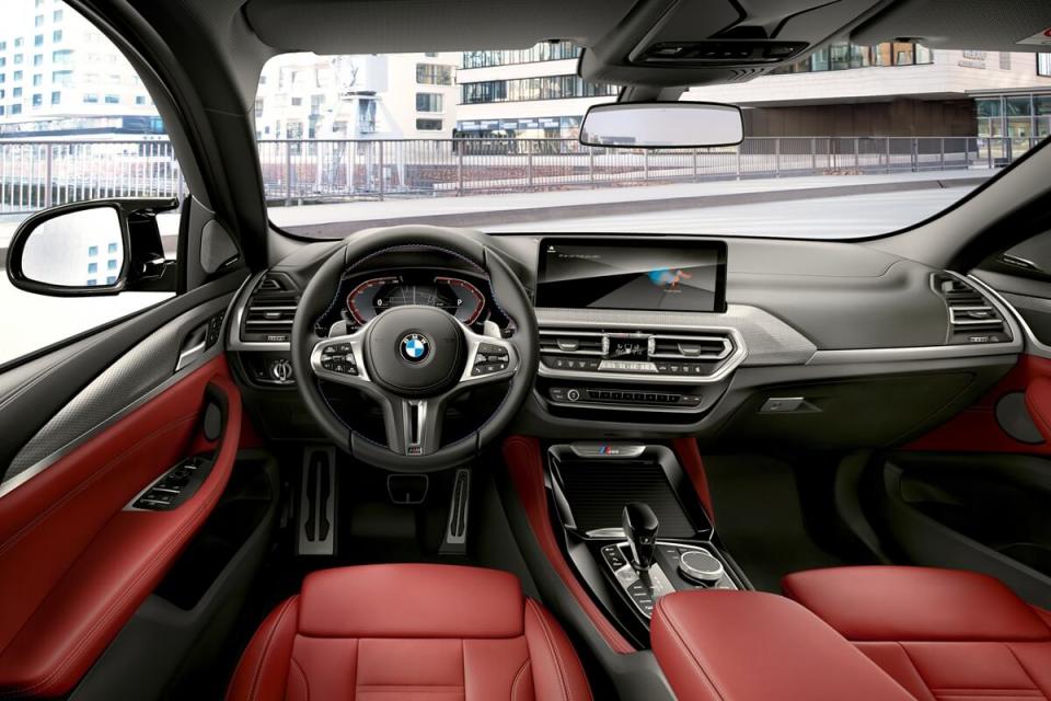 P90424745_highRes_the-new-bmw-x4-m40i-.jpg