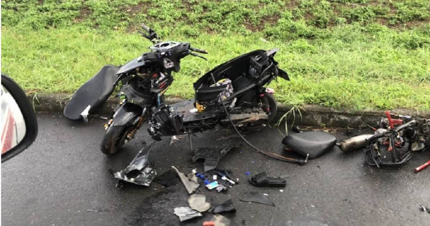 高樹河堤發生重大機車車禍，2男子當場沒有生命跡象。（圖／屏縣消防局提供）