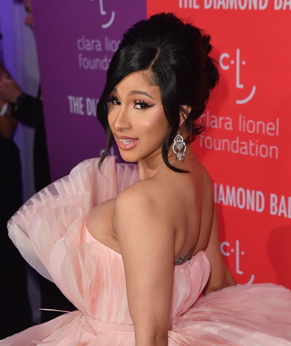 <h1 class="title">Cardi B Diamond Ball</h1><cite class="credit">ANGELA WEISS/AFP/Getty Images</cite>