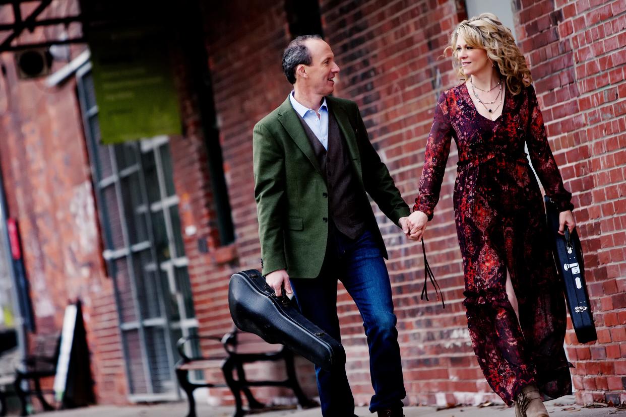 Natalie MacMaster and Donnell Leahy, known as Canada’s reigning stars of Celtic music, are set to perform at the Hanover Theatre for the Performing Arts.