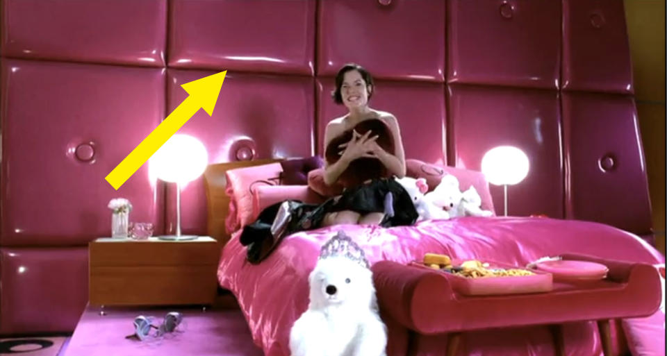 This room is PINK and girly and everything is a little bit frivolous, and that was the 2000s vibe, babe. 