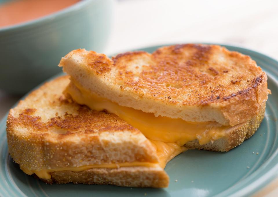 How to make a perfect grilled cheese