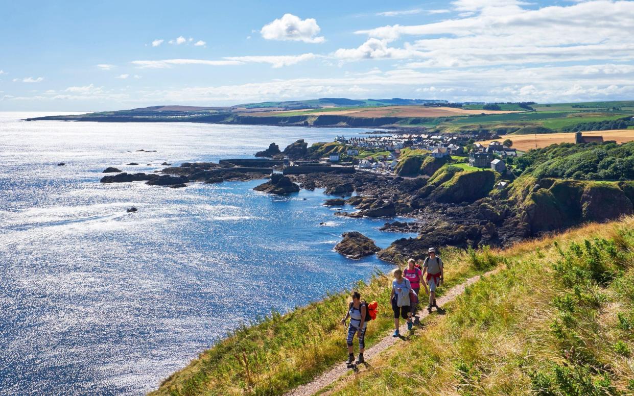 best beaches east coast Scotland holidays travel border Berwickshire trips holiday summer 2022 - Laurence Delderfield/Alamy