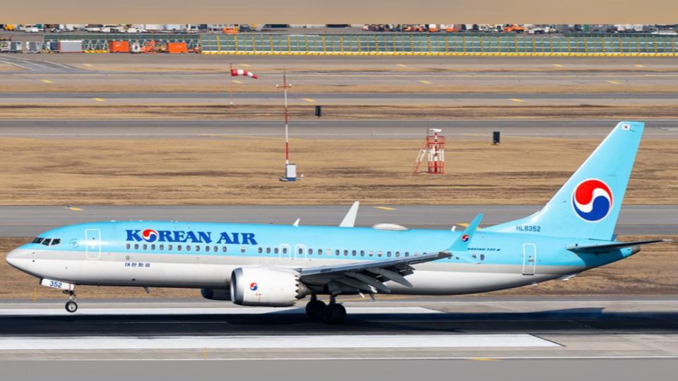 大韓航空班機因增壓系統故障，在高空中驟降2.1萬英尺（約6400公尺）。（圖／翻攝自jetphotos）