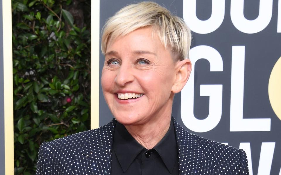 Heute überzeugt US-Talkmasterin Ellen DeGeneres ihr Publikum mit Charme und Gefühl. In ihrer Kindheit in der "Kirche Christi, Wissenschaftler" war genau das allerdings Mangelware: "Ich sah nie tiefe Gefühle bei meinen Eltern. Es war alles sehr höflich und sehr oberflächlich. Ich wusste nie, wie irgendwer sich fühlte." Nachdem ihre Mutter sich von ihrem Vater, dem Ersten Leser (entspricht ungefähr einem Priester) der örtlichen Gemeinde trennte, war es allerdings vorbei mit der Sekte. (Bild: Jon Kopaloff/Getty Images)