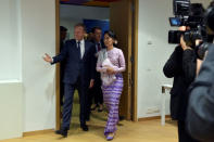 European Council President Donald Tusk meets with Myanmar State Counsellor Aung San Suu Kyi, at the European Council headquarters in Brussels, Belgium May 2, 2017. REUTERS/Eric Vidal