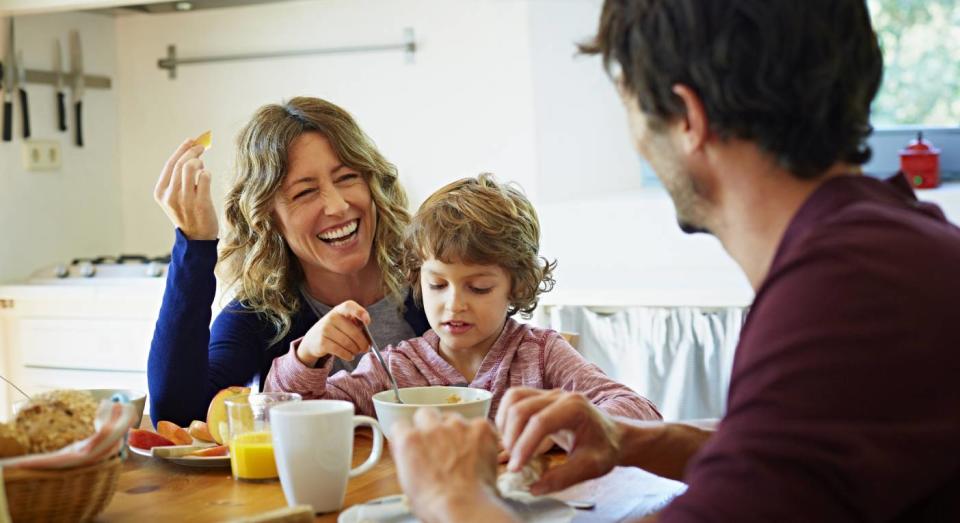 Family eating breakfast 