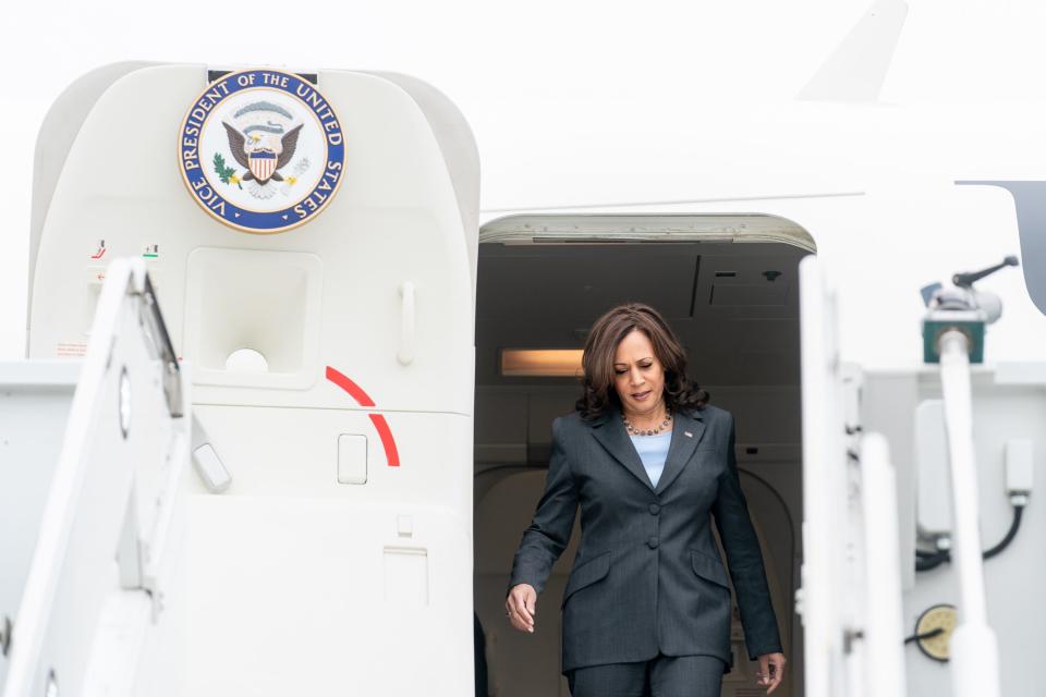 Vice President Kamala Harris disembarks Air Force Two