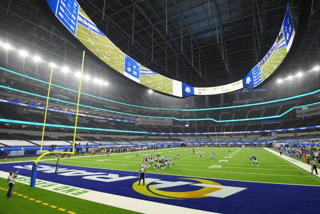 An empty SoFi Stadium hosts first LA Rams game, and a resurgent Inglewood  has hope – Daily News