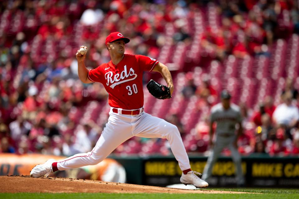 Cincinnati Reds starting pitcher Tyler Mahle (30) pitches in the first inning of the MLB game between the Cincinnati Reds and the Arizona Diamondbacks at Great American Ball Park in Cincinnati on Thursday, June 9, 2022.
