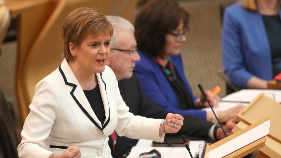 Sturgeon warb im schottischen Parlament für ein weiteres Unabhängigkeitsreferendum. Foto: Jane Barlow/PA Wire