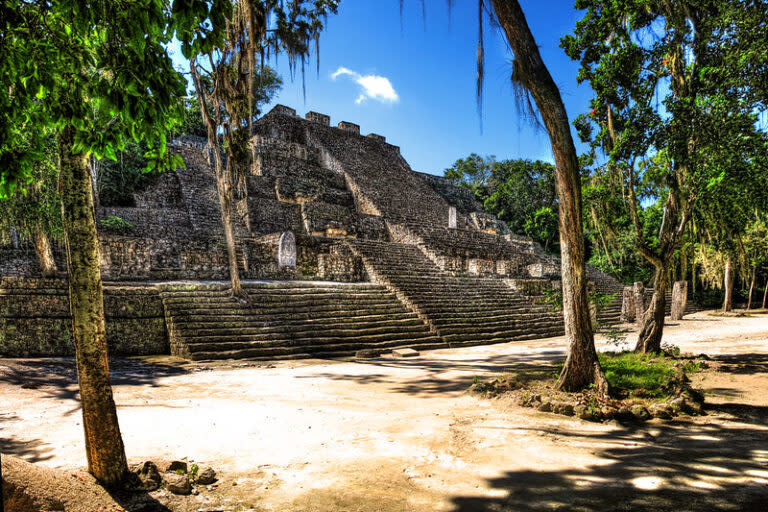 Ruinas mayas de Calakmul. (Foto cortesía de Daniel Mennerich/<a href="https://www.flickr.com/photos/danielmennerich/8279357537" rel="nofollow noopener" target="_blank" data-ylk="slk:Flickr;elm:context_link;itc:0;sec:content-canvas" class="link ">Flickr</a>)