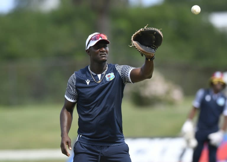 West Indies coach Daren Sammy will be pleased with the way his team took a 2-0 T20I series lead over <a class="link " href="https://sports.yahoo.com/soccer/teams/south-africa-women/" data-i13n="sec:content-canvas;subsec:anchor_text;elm:context_link" data-ylk="slk:South Africa;sec:content-canvas;subsec:anchor_text;elm:context_link;itc:0">South Africa</a> with a victory on Saturday. (Randy Brooks)