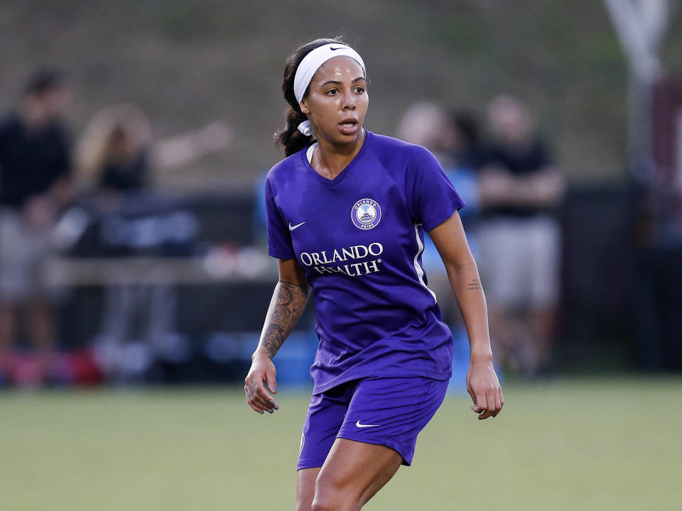 Sydney Leroux has little patience for random men telling her on social media how best to handle her second pregnancy. (Getty)