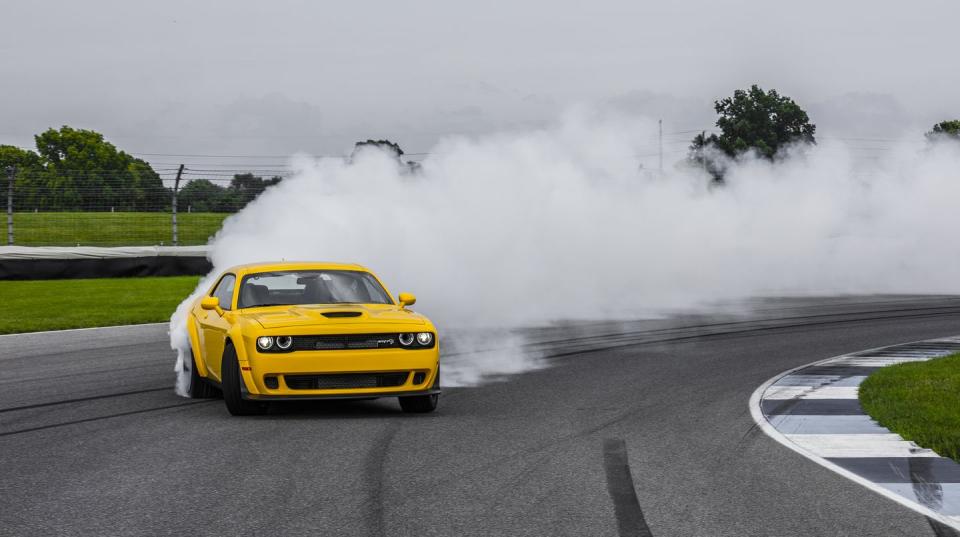 2. Dodge Challenger SRT Hellcat