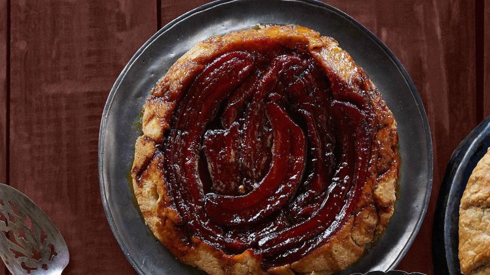 banana tart tatin on a metal plate