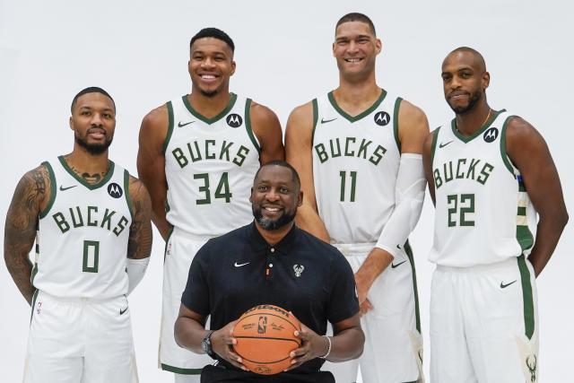 Favored to win: Milwaukee Bucks managing high expectations