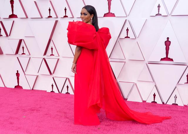 Oscars 2021 Red Carpet: LaKeith Stanfield, Regina King, and More of the Best-Dressed  Stars