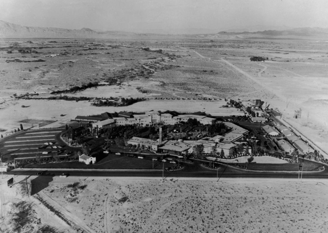 An aerial view of the newly completed Flamingo hotel complex, Las Vegas, circa 1950. The hotel is now surrounded by developments. (Photo by Keystone/Hulton Archive/Getty Images)