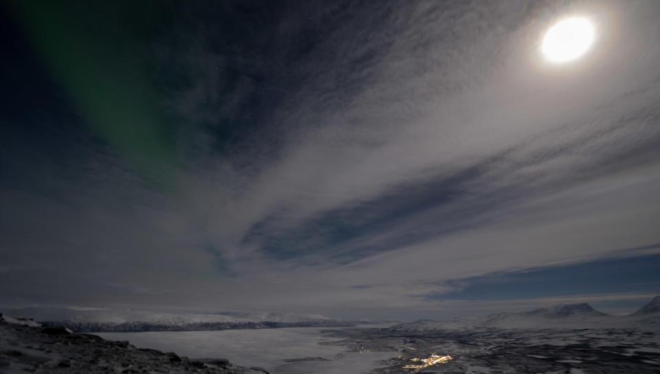 aurora hunting trip in Abisko National Park