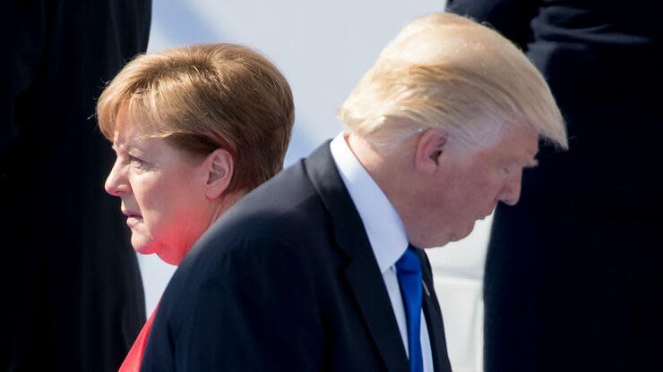 Die Bundeskanzlerin und der US-Präsident zeigen einander die kalte Schulter (Archivfoto). Um die transatlantische Partnerschaft ist es nicht gut bestellt. Foto: dpa