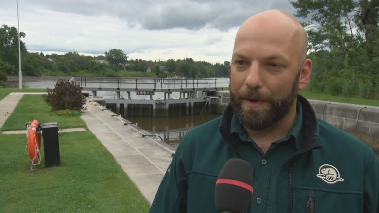 Rideau Canal closures put boaters' travel plans on hold