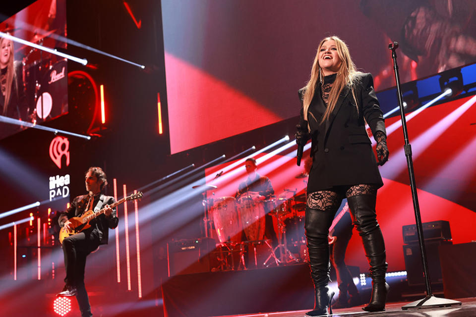 Kelly Clarkson performs onstage during the 2023 iHeartRadio Music Festival at T-Mobile Arena on September 23, 2023 in Las Vegas, Nevada.