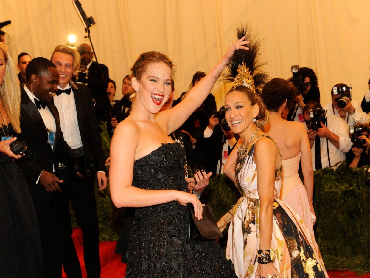 Jennifer Lawrence and Sarah Jessica Parker at the 2013 Met Gala.