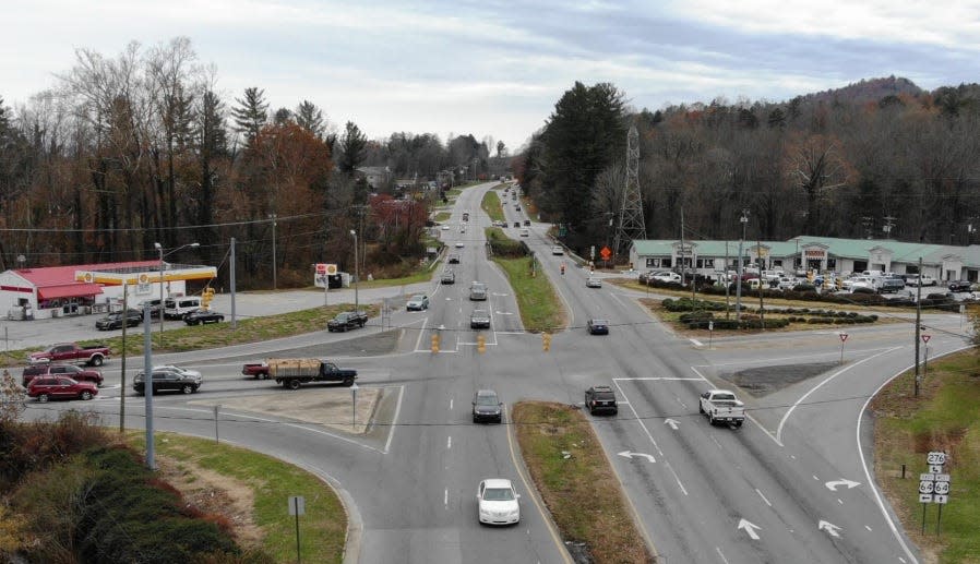 This is a photo of the current intersection of US 64/NC 280 (Asheville Highway) and US 64/US 276 (Hendersonville Highway/Pisgah Highway).