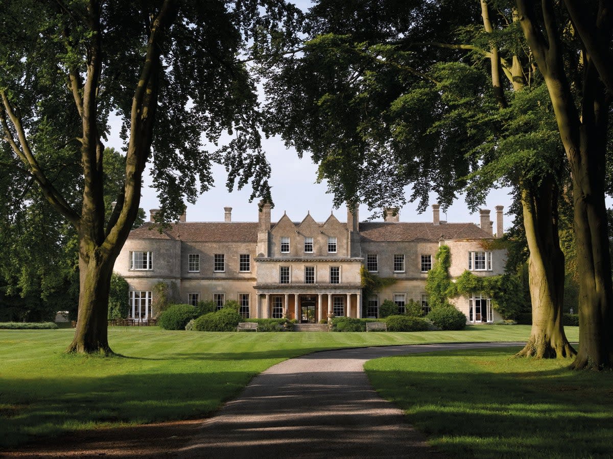 Home to a top-of-the-range spa and a Michelin-starred restaurant  (Lucknam Park)