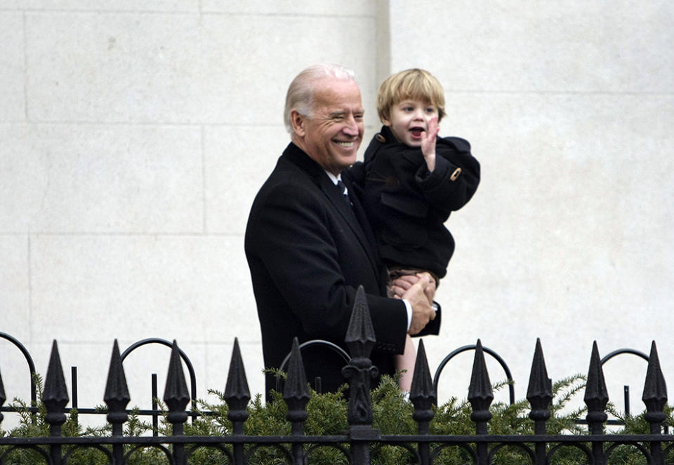 Joe & Robert Biden(2009)