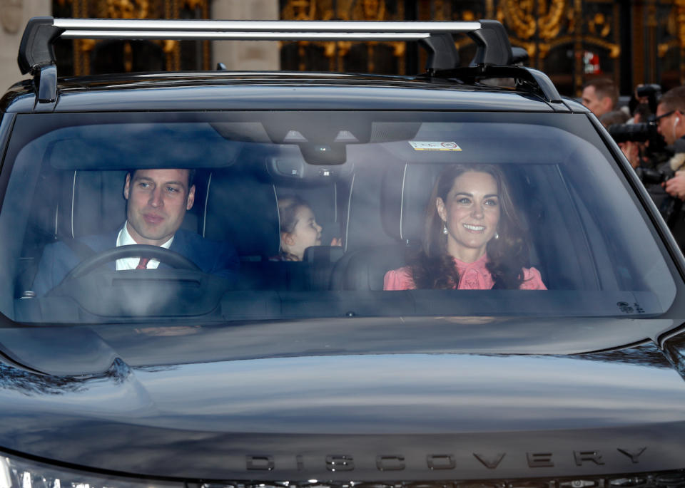 Prinz William chauffiert seine Familie zum Weihnachtsessen. (Bild: Getty Images)