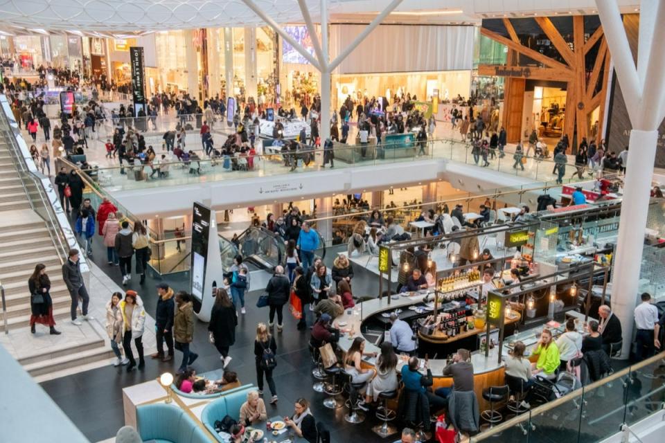  (Westfield London)