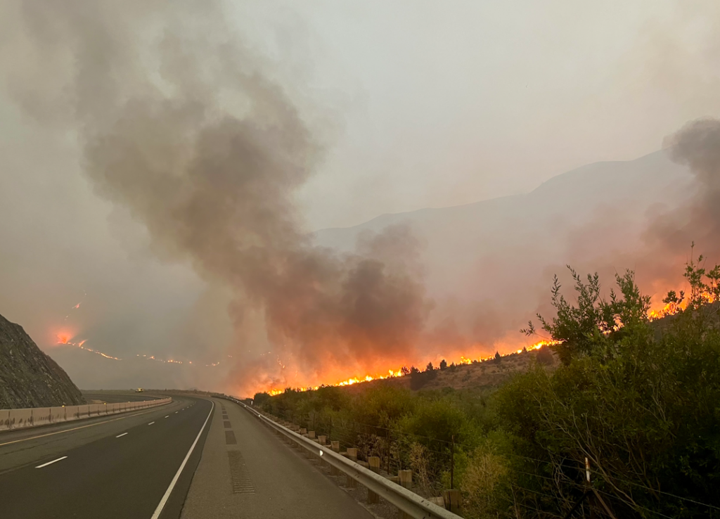 The Durkee Fire in Baker and Malheur counties has caused intermittent closures of Interstate 84 in eastern Oregon. (Courtesy of the Oregon Department of Transportation)