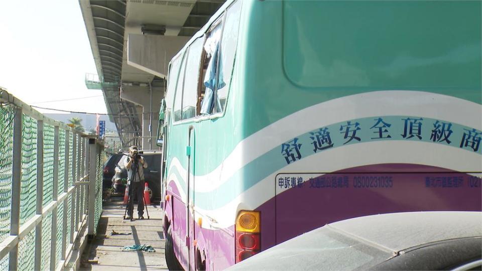 康橋校車翻覆鑑識 警調閱行車紀錄器及測量胎紋深度