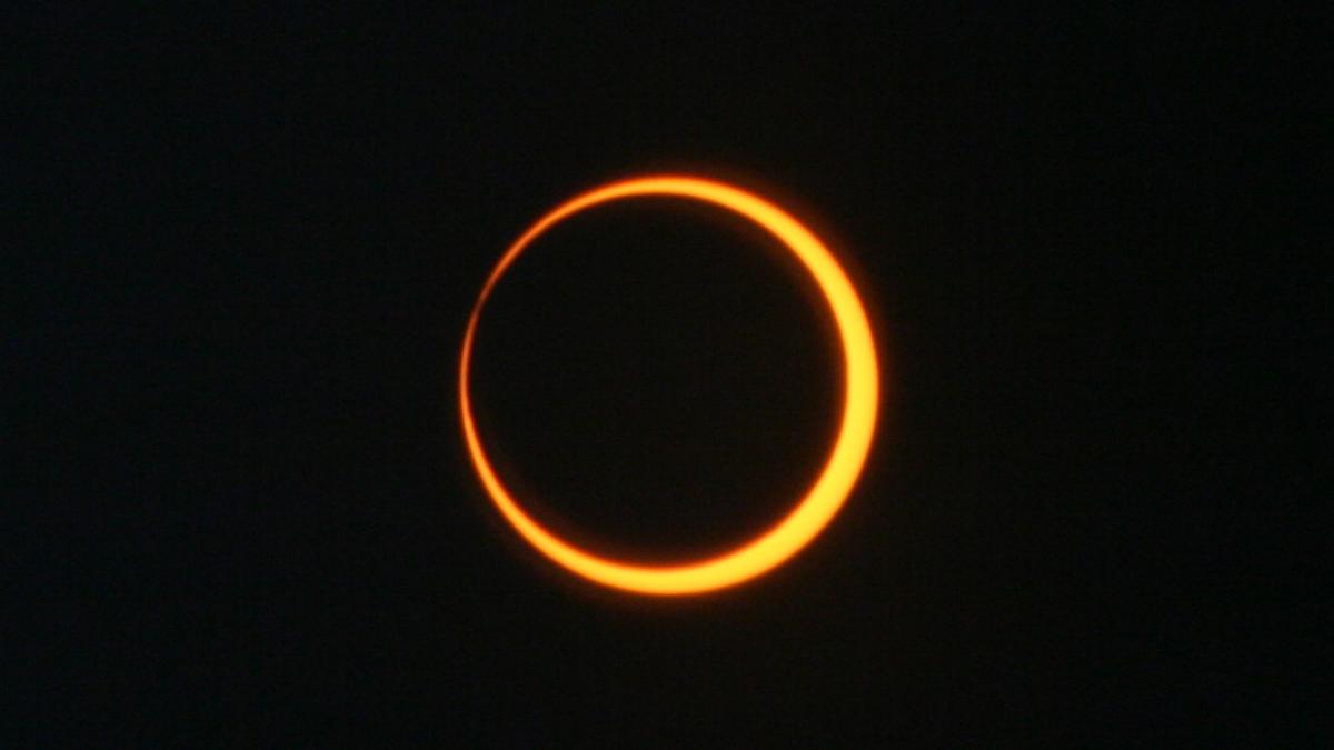 What time is the annular solar eclipse on Oct. 2?